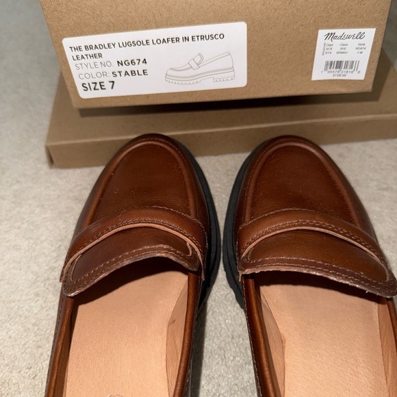 New in box Madewell Bradley Lugsole Loafer - Picture 2 of 3